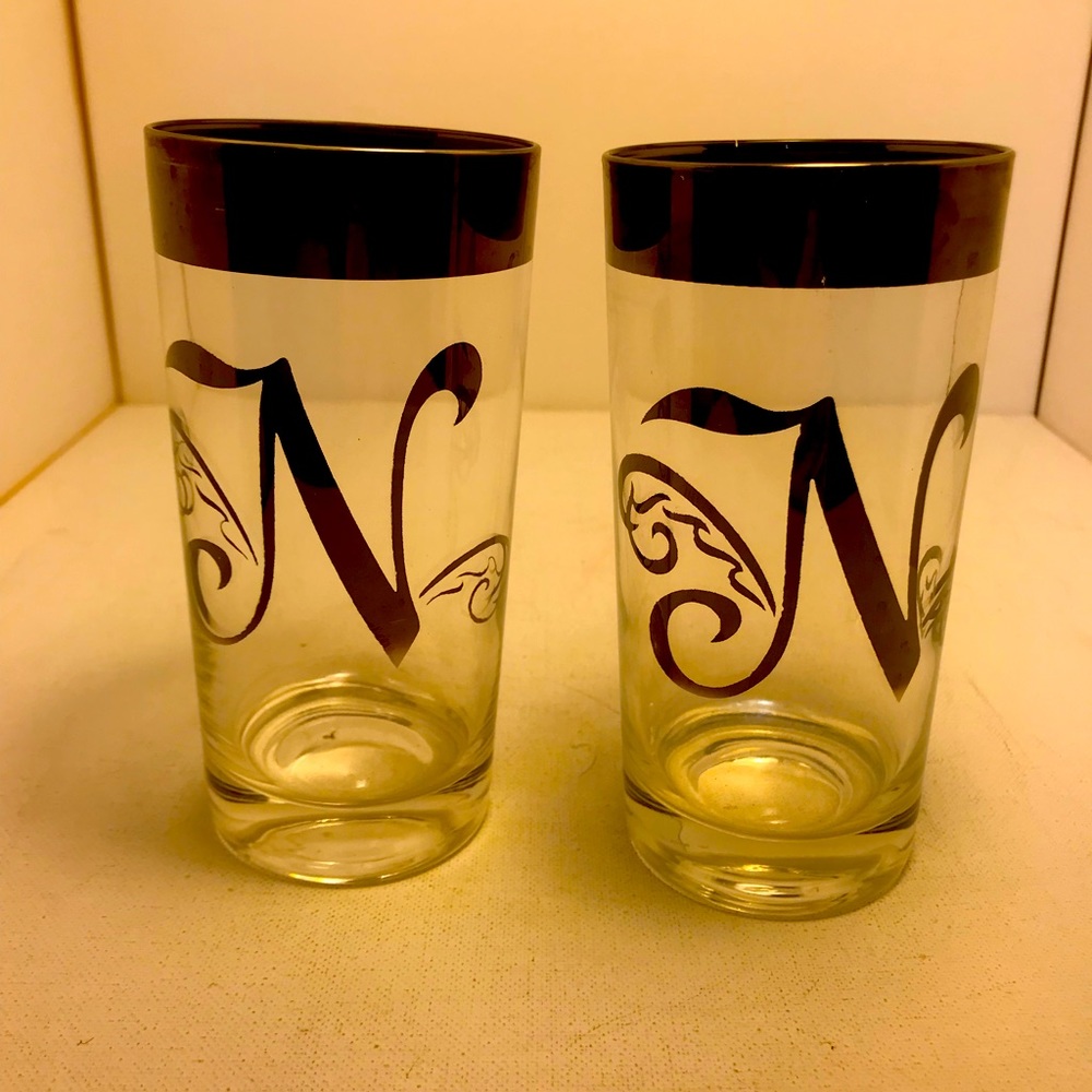 Vtg Dorothy Thorpe Barware